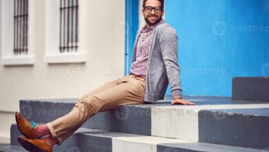 Foto Pakai Cardigan Bisa Naik Level, 6 Prompt Gemini AI Ini Bikin Hasilnya Terlihat Mahal