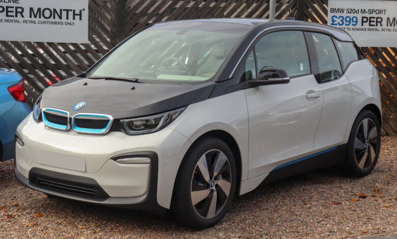 BMW Buka Pesanan i3 Lebih Cepat, Antrean Membludak tapi Unit Baru Diproduksi 2026