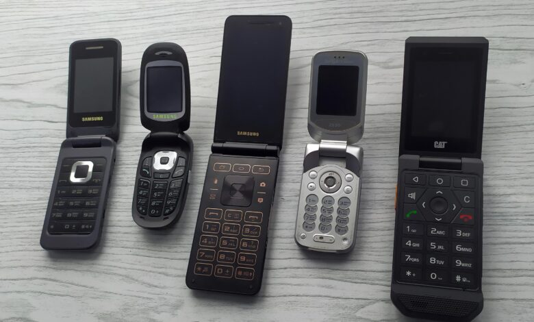 Saat Banyak Orang Ingin Lepas dari Smartphone, 4 Feature Phone Ini Malah Terlihat Lebih Stylish