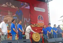 Alun-Alun Depok Berubah Jadi Lautan Manusia, Tipe-X Tutup Daihatsu Kumpul Sahabat 2026 Secara Meriah