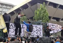 PMII Jateng Goyang Pagar DPRD, Kritik Pemadaman Listrik dan Evaluasi Program Pemerintah