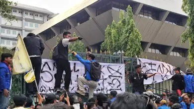 PMII Jateng Goyang Pagar DPRD, Kritik Pemadaman Listrik dan Evaluasi Program Pemerintah