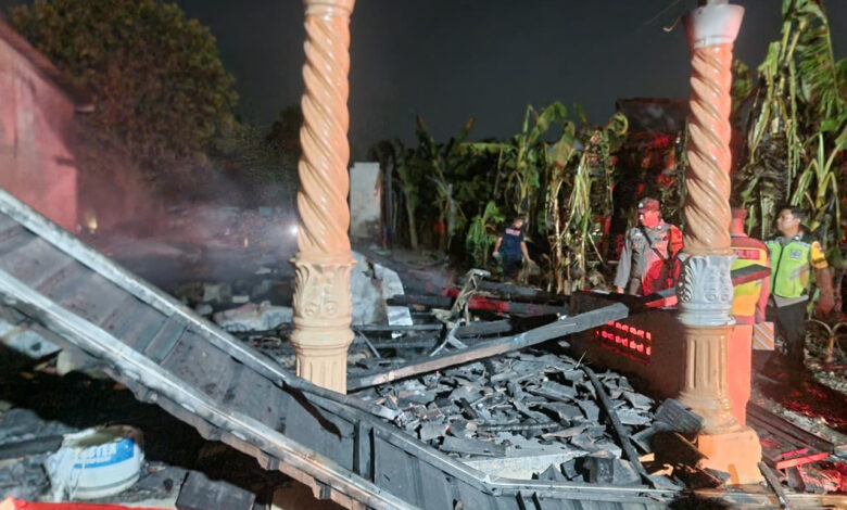 Diduga Korsleting Listrik, Madrasah Diniyah di Grobogan Ludes Terbakar Dalam Hitungan Menit