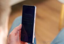 Xiaomi 18 Pro Bisa Tiru Senjata Samsung, Layar Privasinya Bikin Orang Sebelah Gagal Mengintip