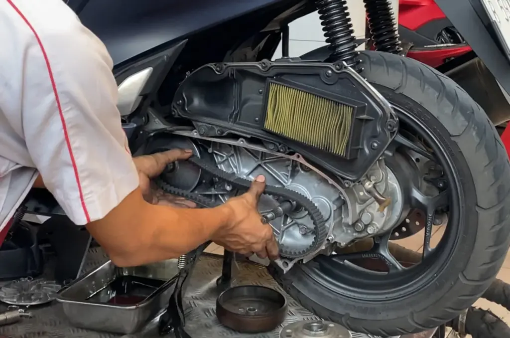 Motor Matic Terasa Berat dan Kasar? Bukan Cuma Oli, CVT Sering Jadi Biang Masalah