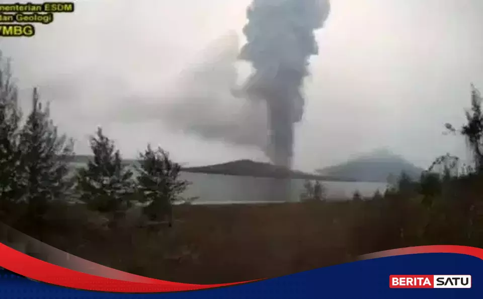 Gempa Dangkal Melonjak, Anak Krakatau Mengirim Sinyal Baru dari Kedalaman Dangkal