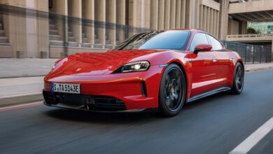 Porsche Taycan Kini Punya E-Shift, Mobil Listrik Ini Sengaja Dibuat Berasa Bensin