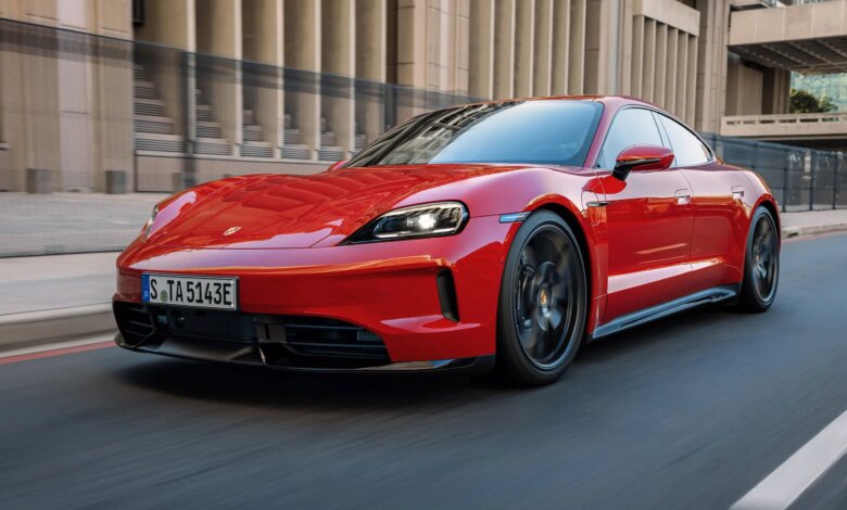 Porsche Taycan Kini Punya E-Shift, Mobil Listrik Ini Sengaja Dibuat Berasa Bensin