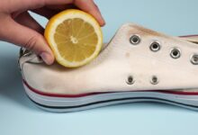 Sepatu Putih Malah Makin Kuning Setelah Dicuci, 7 Cara Ini Bisa Mengembalikan Warnanya