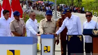 Prabowo Resmikan 1.151 Km Jalan Daerah, Taruhan Besar Turunkan Biaya Logistik di Seluruh Indonesia