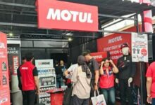 Booth Motul Diserbu Ribuan Pengunjung, Pelumasnya Laris Hingga Ribuan Botol di BBQ Ride 2026
