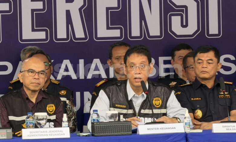 Purbaya Sepakat Jalur Hukum Terberat Untuk Impor Pakaian Bekas Ilegal, Polisi Siap Pasang UU Sampah