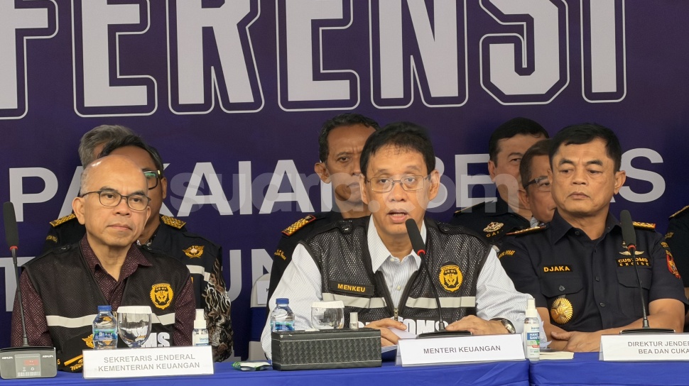 Purbaya Sepakat Jalur Hukum Terberat Untuk Impor Pakaian Bekas Ilegal, Polisi Siap Pasang UU Sampah