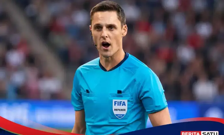 Joe Dickerson di Ruang VAR, Wasit Piala Dunia Ini Juga Menempuh Filsafat