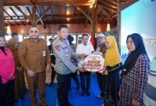 Kapolda Jateng Pimpin Bakti Kesehatan di Tegal, 975 Warga Nikmati Layanan Gratis