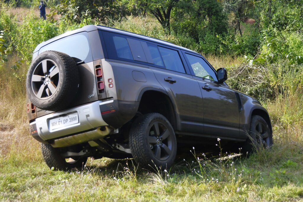 Baby Defender Hadir Dengan Hybrid Dan Listrik, Janji Off-Road Tetap Jadi Andalan