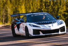 Chevrolet Corvette ZR1X Hancurkan Rekor Pikes Peak, Unggul Lebih Dari 23 Detik
