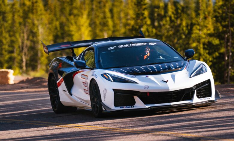 Chevrolet Corvette ZR1X Hancurkan Rekor Pikes Peak, Unggul Lebih Dari 23 Detik
