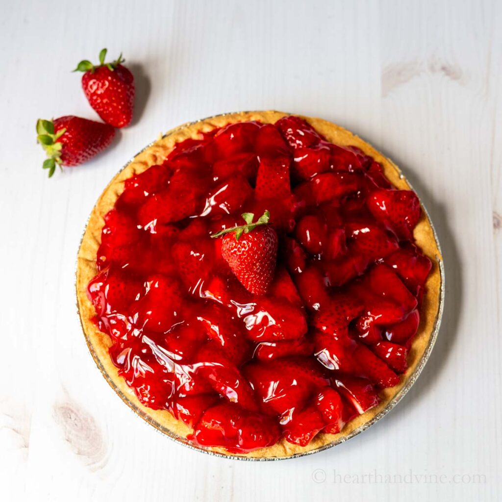 Resep Strawberry Glazed Pie Tanpa Oven, Cantik Disajikan Saat Cuaca Panas Menyengat