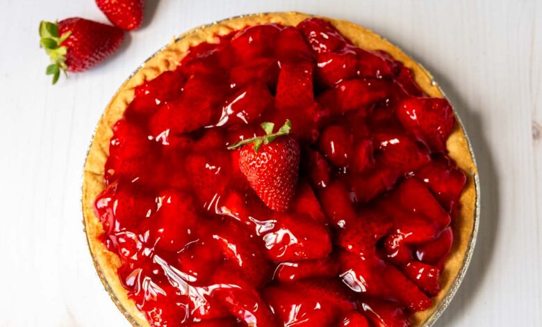 Resep Strawberry Glazed Pie Tanpa Oven, Cantik Disajikan Saat Cuaca Panas Menyengat