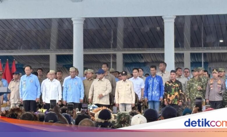 Prabowo Sapa Panglima TNI-Kapolri, Sindiran Halus soal Nama dan Jabatan yang Sulit Diganti