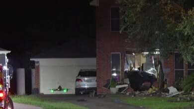 Autopilot Tesla Kembali Maut, Mobil Tabrak Rumah Di Texas Dan Tewaskan Wanita 76 Tahun