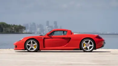 Porsche Carrera GT Ini Hanya Ada 80 Unit Merah, Satu Lagi Siap Berpindah Tangan