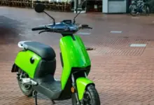 Motor Listrik Subsidi Ini Ramai Diburu di PRJ 2026, Kuat Nanjak tapi Jarak Tempuhnya Tak Sesederhana Iklan