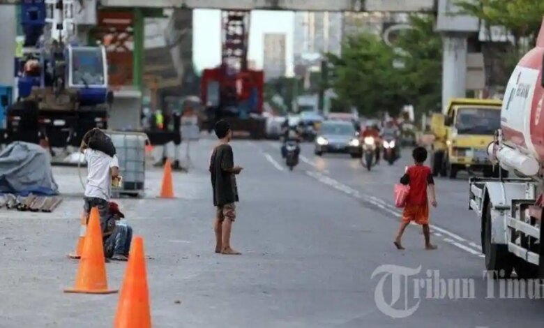 5 Dilema Kasih Uang ke Anak Jalanan, Benarkah Itu Membantu atau Malah Memperpanjang Masalah?