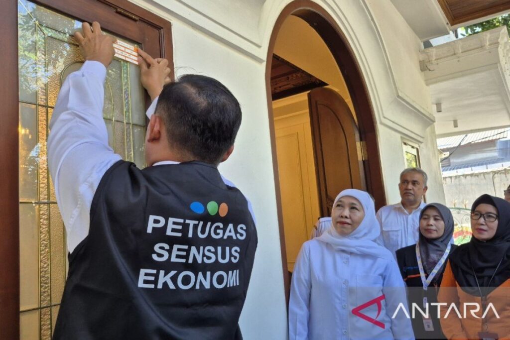 Khofifah Ajak Warga Jatim Dukung Sensus Ekonomi 2026, Data Akurat Jadi Penentu Kebijakan dan Bansos Tepat Sasaran