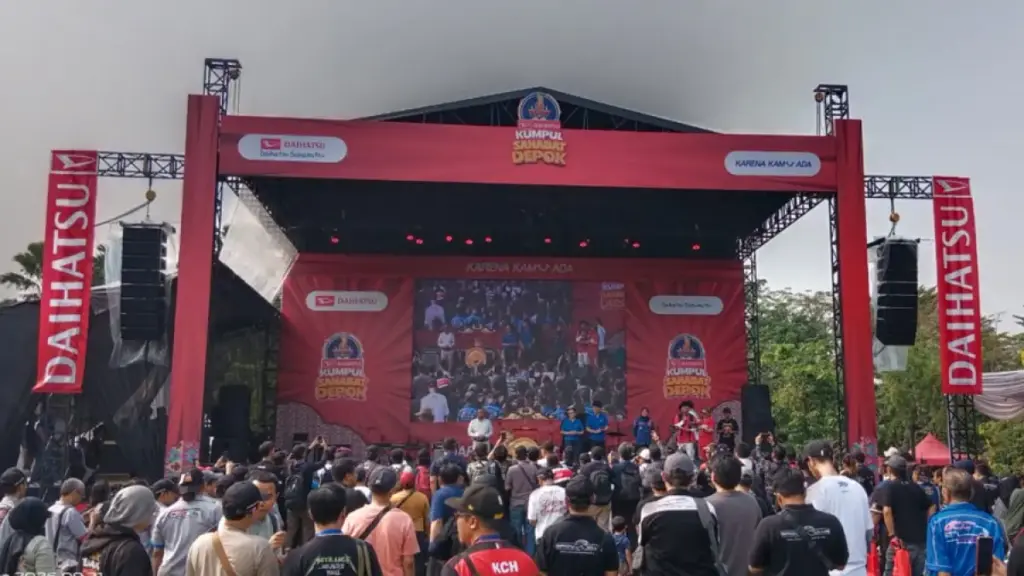 Alun-Alun Depok Dipenuhi Pengguna Daihatsu, Kumpul Sahabat Jadi Pesta Kebersamaan Besar