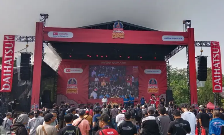 Alun-Alun Depok Dipenuhi Pengguna Daihatsu, Kumpul Sahabat Jadi Pesta Kebersamaan Besar