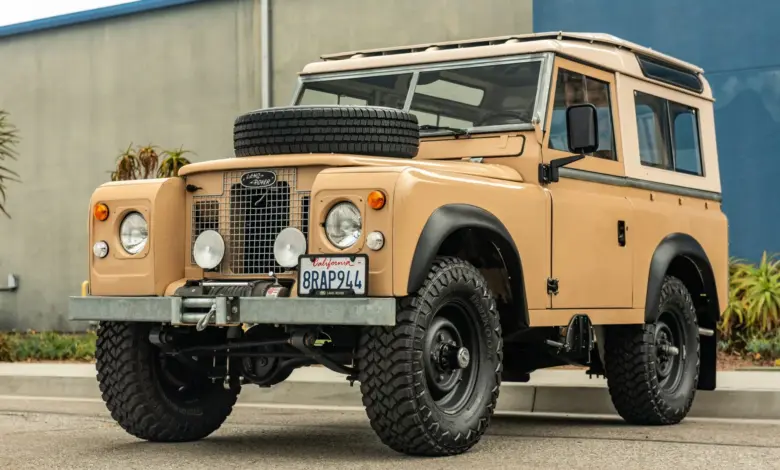 Land Rover 88 1970 Ini Bukan Mobil Manja, Tapi Time Capsule Tangguh yang Masih Siap Diajak Kotor