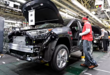 Toyota Pangkas Lagi Produksi Luar Negeri, Sinyal Permintaan Mobil Global Kian Melemah