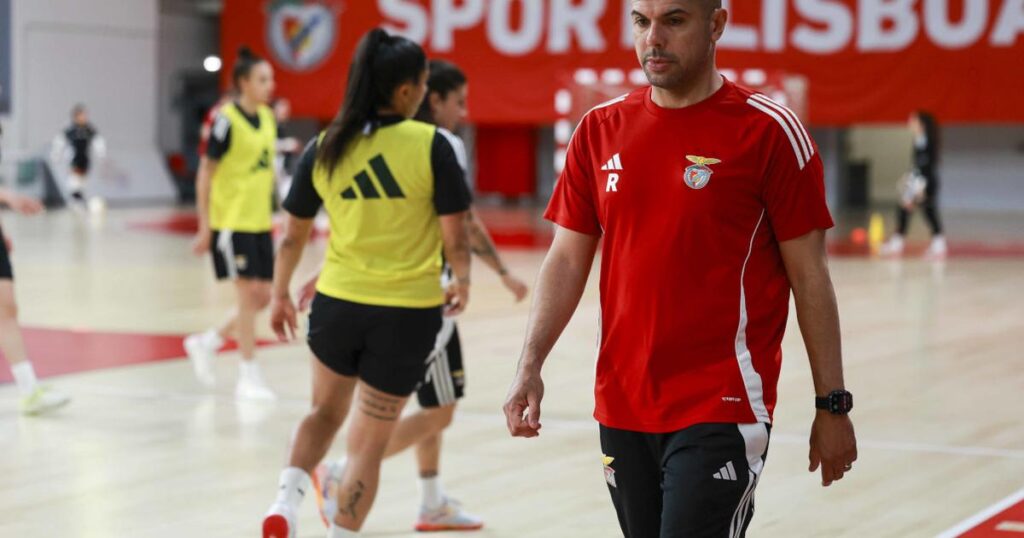 Pelatih Juara Benfica Tegaskan Sikapnya, Ninguém Mexe No Meu Trabalho!