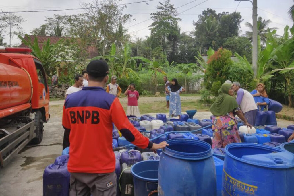 Kemarau Mulai Menggigit di Jateng, BPBD Salurkan 654 Ribu Liter Air Bersih ke 4.808 KK