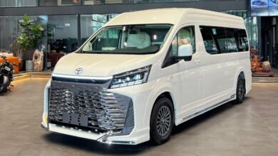 Toyota HiAce Diperbarui, Semua Kursi Kini Punya Sabuk Pengaman dan Sandaran Kepala