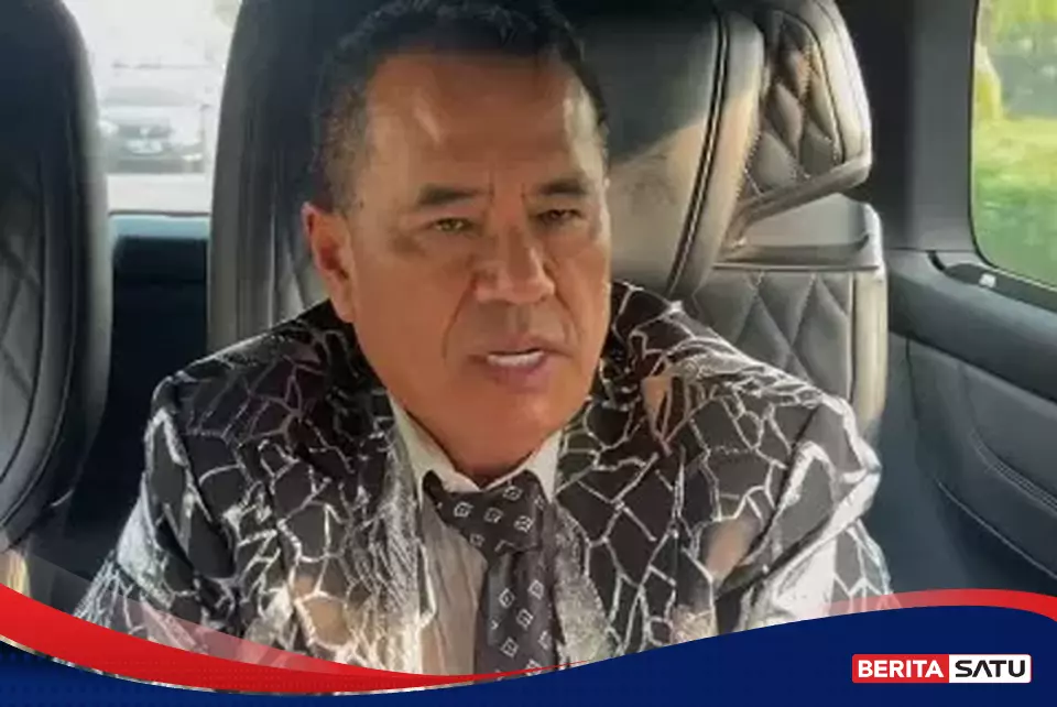 Hotman Paris Jalani Pemeriksaan, Saraf Kejepit Bikin Kondisinya Menurun