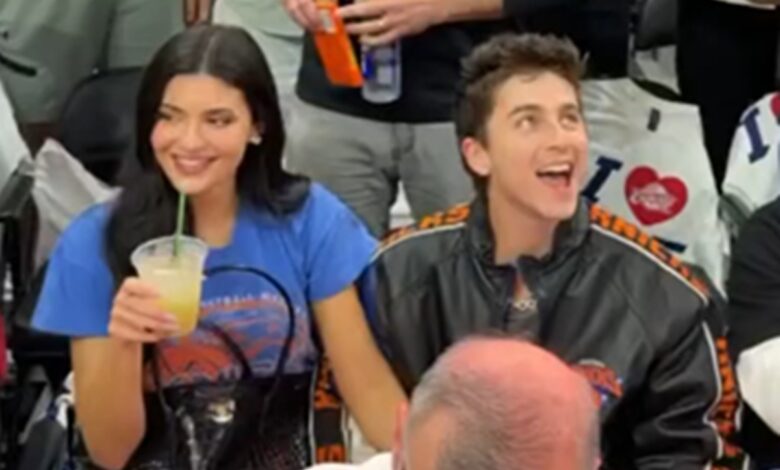 Timothée Chalamet dan Kylie Jenner Menepi Setelah Pesta Knicks, Momen Low-Key di Hamptons
