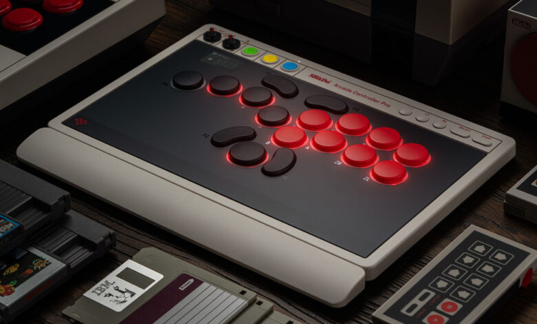 8BitDo Arcade Controller Pro Makin Canggih, Ada Layar Sendiri dan Switch Mekanis Baru