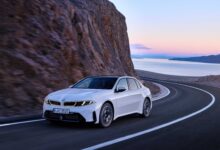 BMW i3 50 xDrive First Edition Sudah Bisa Dipesan, Jarak 906 Km Jadi Pukulan Telak Rival EV