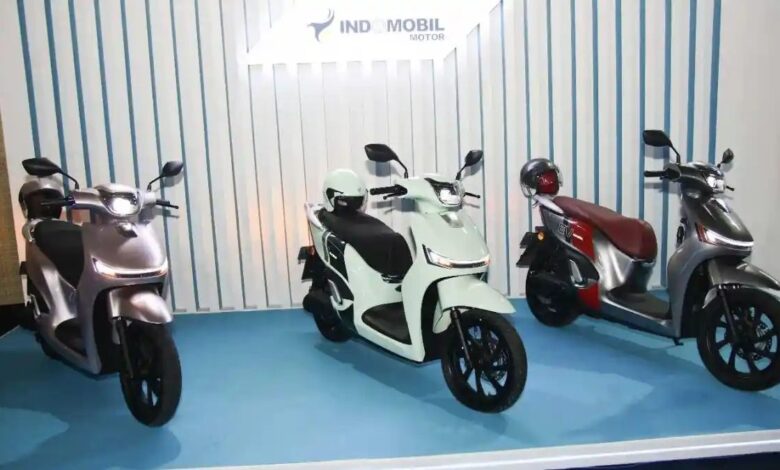 Honda EM1 e vs Indomobil Adora, Yang Murah Justru Lebih Bertenaga dan Jauh Jalan