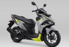Bagasi Vario Evo 160 Ternyata Tetap Muat Helm Half Face, Dek Ratanya Jadi Penyelamat