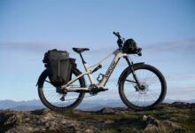 Amflow TL Carbon Debut, E-Bike Full-Suspension Dengan Motor DJI Avinox Yang Sangat Bertenaga
