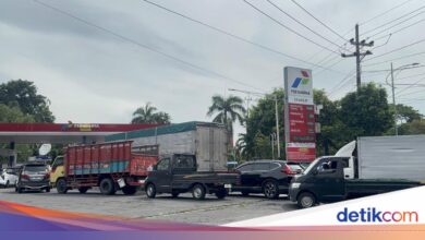 Antrean Solar Mengular di Jatim, Organda Ungkap Kuota Turun Jadi Biang Kelangkaan