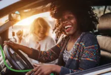 Musik di Mobil Tak Sekadar Teman Jalan, Genre dan Volume Bisa Ubah Gaya Nyetir Anda