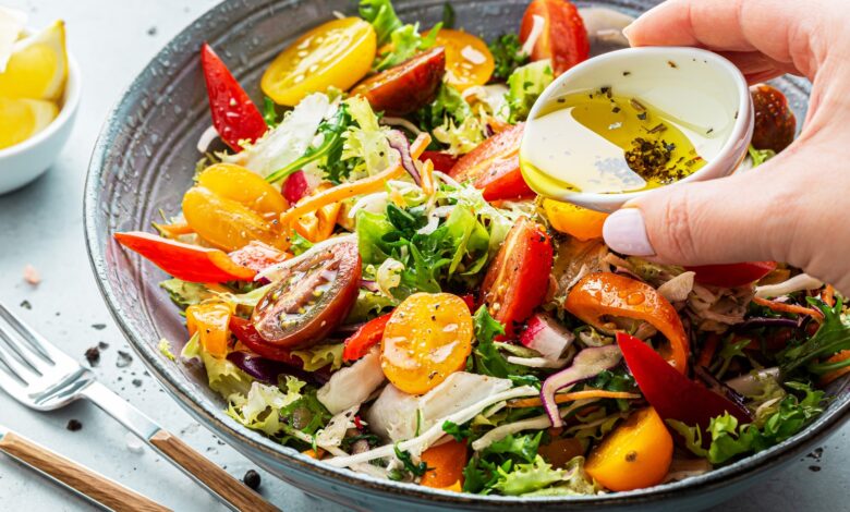 Dari Roti Sisa Hingga Pepaya Muda, 5 Salad Dunia Ini Jauh dari Bayanganmu