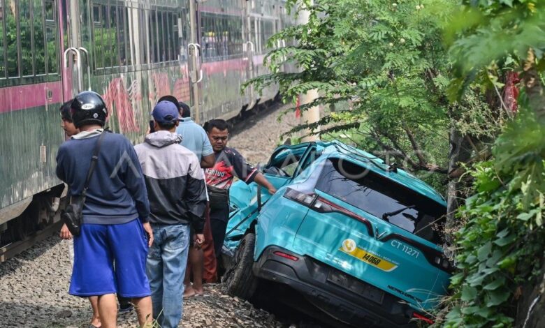 Mobil Listrik Ternyata Aman Lewat Rel Kereta Api, Ancaman Sebenarnya Ada Di Pengemudi