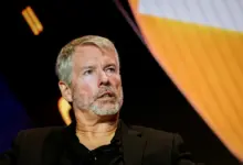 Bitcoin Terus Turun, Strategy Michael Saylor Tak Punya Jalan Mudah Keluar