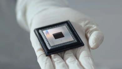 Chip Baru Ini Sengaja Menambah Kesalahan, Dan Justru Bisa Menolong Quantum Computer Tahan Gangguan